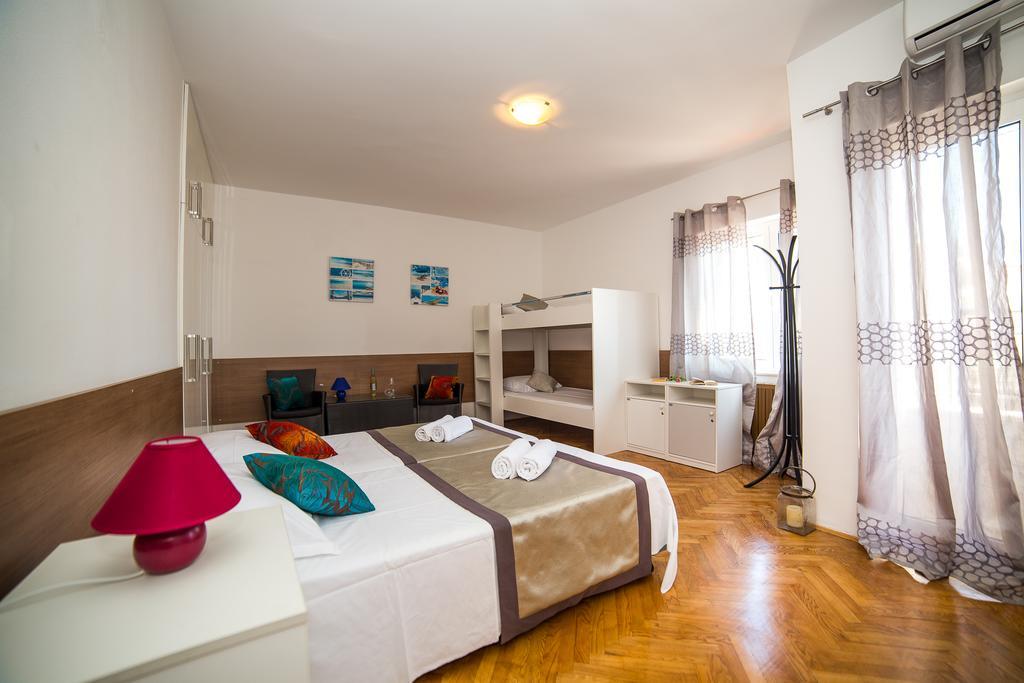 Holiday Home White House Podstrana Exterior foto